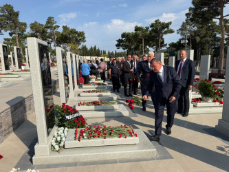 28.09.2026-cı il tarixdə Vətən Müharibəsi şəhidləri Musayev Sədi Süleyman oğlu, Şükürlü Elvin Azad oğlu, Rəhimli Kamil Vəli oğlunun məzarı ziyarət edilib