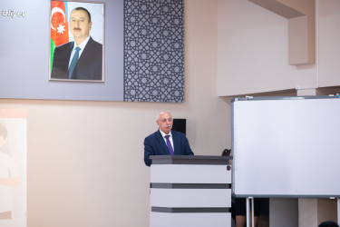 59 nömrəli məktəbdə “Ailə ənənələrinin möhkəmləndirilməsi” mövzusunda maarifləndirici tədbir təşkil olunub