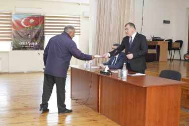 Rayon İcra Hakimiyyətinin başçısı 95 saylı tam orta məktəbdə vətəndaşlarla görüşüb