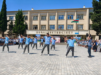 Xətai rayon məktəblərində "Son Zəng" çalındı