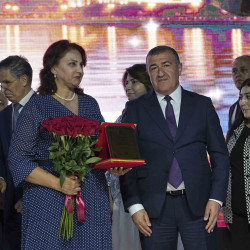 Xətai rayonunda ali məktəblərə qəbul imtahanlarında yüksək bal toplamış məzunlarla görüş və  konsert proqramı təşkil olunub+VİDEO