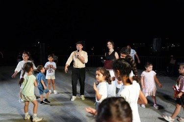 Xətai rayonunda Nizami parkında sakinlər üçün konsert proqramı təşkil olunub