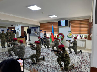Xətai rayonunda Milli Qəhrəman Elşad Yəhyayevin anadan olmasının 60 illik yubileyi 56 nömrəli məktəbdə qeyd olunub