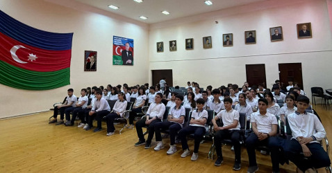 Xətai rayonunun orta ümumtəhsil məktəblərində Ümummilli lider Heydər Əliyevin anadan olmasının 103-cü ildönümü münasibətilə silsilə tədbirlər keçirilib.