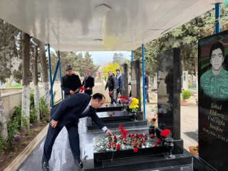 21.04.2026-ci il tarixdə Birinci Qarabağ Müharibəsi şəhidi Səmədov Şahin Məzahir  oğlunun  məzarı ziyarət edilib