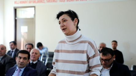 Rayon İcra Hakimiyyətinin başçısı 48 saylı tam orta məktəbdə vətəndaşlarla görüşüb