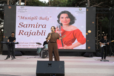 Heydər Əliyev adına istirahət parkında Samirə Rəcəblinin konserti keçirilib