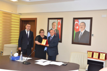 Xətai rayonunda "17 İyun – Tibb İşçilərinin Peşə Bayramı Günü" münasibətilə dəyirmi masa keçirilib.