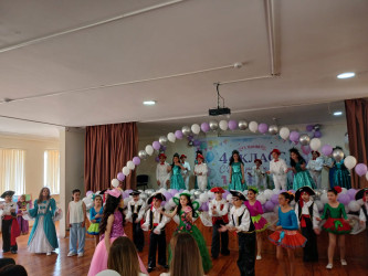 Xətai rayon ümumtəhsil məktəblərində "1 iyun-Uşaqların Beynəlxalq Müdafiəsi Günü" ilə bağlı silsilə tədbirlər keçirilb