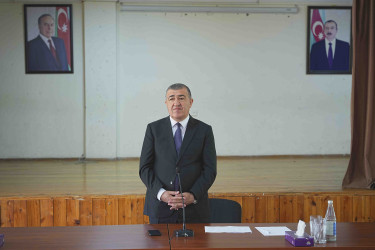 Rayon İcra Hakimiyyətinin başçısı 17 saylı tam orta məktəbdə vətəndaşlarla görüşü təşkil olunub