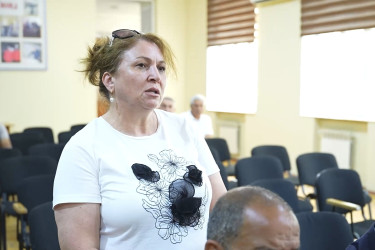Rayon İcra Hakimiyyətinin başçısı 27 saylı tam orta məktəbdə vətəndaşlarla görüşü təşkil olunub