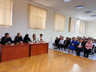 Xətai rayon məktəblərində uşaq hüquqları mövzusunda maarifləndirici tədbirlər baş tutub