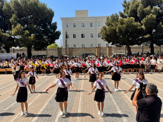Xətai rayon məktəblərində "Son Zəng" çalındı