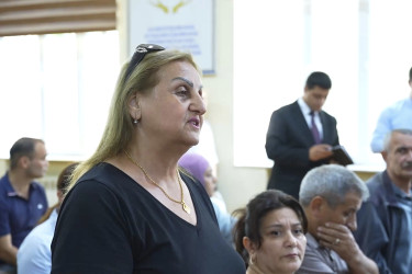 Rayon İcra Hakimiyyətinin başçısı 27 saylı tam orta məktəbdə vətəndaşlarla görüşü təşkil olunub