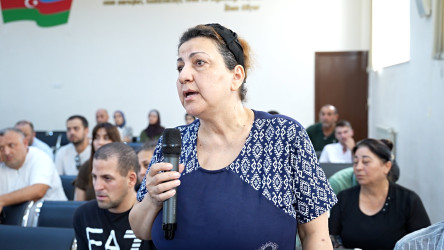 257 nömrəli məktəbdə RİH başçısının səyyar qəbulu keçirildi