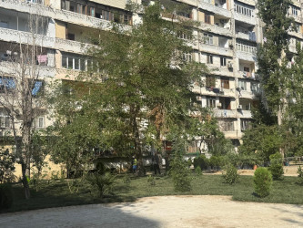 Xətai rayonunda növbəti həyət abadlaşdırılır.