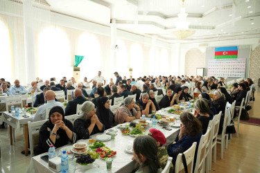 27 Sentyabr – Anım Günü ilə əlaqədar Xətai rayonunda ağacəkmə aksiyası keçirilib və ehsan süfrəsi təşkil olunub