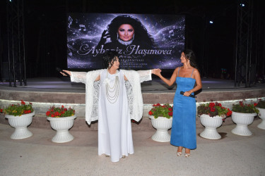 Xətai rayonunda Əməkdar artist Aybəniz Haşımovanın iştirakı ilə  konsert proqramı təşkil olunub