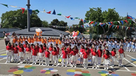 Xətai rayon ümumtəhsil məktəblərində "1 iyun-Uşaqların Beynəlxalq Müdafiəsi Günü" ilə bağlı silsilə tədbirlər keçirilb