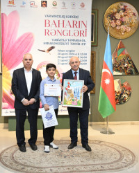 Xətai Sənət Mərkəzində “Baharın rəngləri” adlı sərgi açılıb.