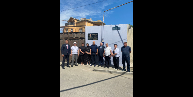 Xətai rayonunda Antiterror şəhidi Rüstəmov Vüsal Rüstəm oğlunun adını daşıyan küçənin açılışı olub