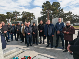 Vətən Müharibəsi şəhidi Abbasov Ceyhun Natiq oğlunun məzarı  ziyarət olundu