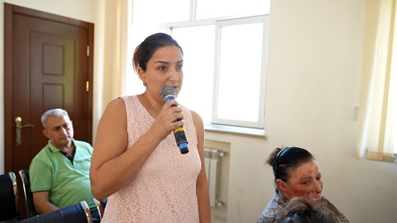 265 nömrəli məktəbdə RİH başçısının səyyar qəbulu keçirildi