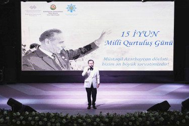 Xətai rayonunda “15 iyun-Azərbaycan tarixində dönüş nöqtəsi” adlı möhtəşəm konsert proqramı təşkil olunub+ VİDEO