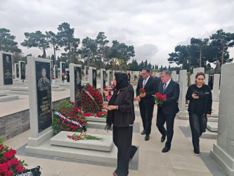 2 oktyabr 2026-cı il tarixində Vətən Müharibəsi şəhidi Babayev Vüqar İlham oğlunun məzarı ziyarət edilib