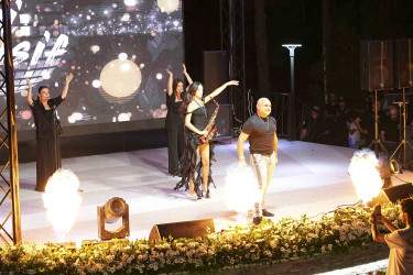 Xətai rayonunda ali məktəblərə qəbul imtahanlarında yüksək bal toplamış məzunlarla görüş və  konsert proqramı təşkil olunub+VİDEO