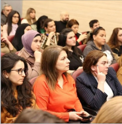 Xətai rayonunda mədəniyyət müəssisələrində məişət zorakılığı mövzusunda silsilə tədbirlər keçirilib