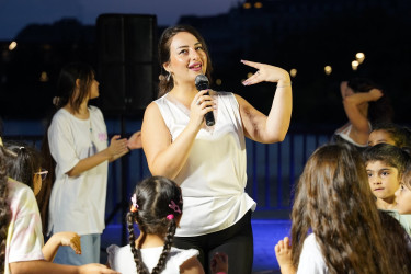 Xətai rayonunda Nizami Gəncəvi adına parkda sakinlər üçün növbəti konsert proqramı təşkil olunub