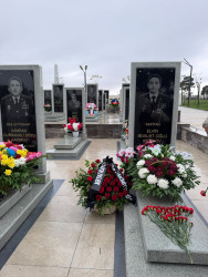 06.10.2026-cı il tarixdə Vətən Müharibəsi şəhidləri Kazımov Kamran Qurbanəli oğlu, Quliyev Rəşad Rəşid oğlu, Kazımov Elvin Ədalət oğlunun məzarı ziyarət edilib.