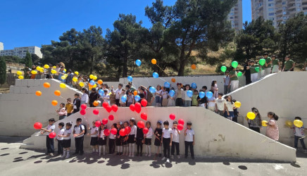 Xətai rayon ümumtəhsil məktəblərində "1 iyun-Uşaqların Beynəlxalq Müdafiəsi Günü" ilə bağlı silsilə tədbirlər keçirilb