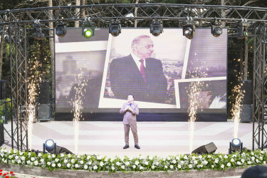 Xətai rayonunda “15 iyun-Azərbaycan tarixində dönüş nöqtəsi” adlı möhtəşəm konsert proqramı təşkil olunub+ VİDEO