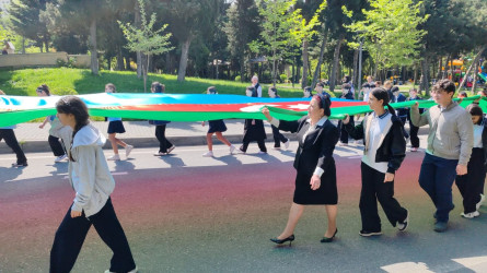 Xətai rayonunun orta ümumtəhsil məktəblərində Ümummilli lider Heydər Əliyevin anadan olmasının 103-cü ildönümü münasibətilə silsilə tədbirlər keçirilib.