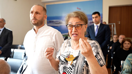 116 nömrəli məktəbdə RİH başçısının səyyar qəbulu keçirildi