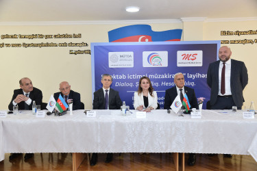 Xətai rayonunda “Məktəb ictimai müzakirədə” layihəsi çərçivəsində növbəti görüş keçirilib